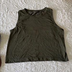 Lululemon Cropped Breeze By tank